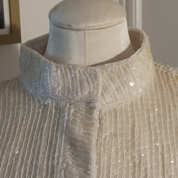 Cache silk jacket. - Picture 3 of 6